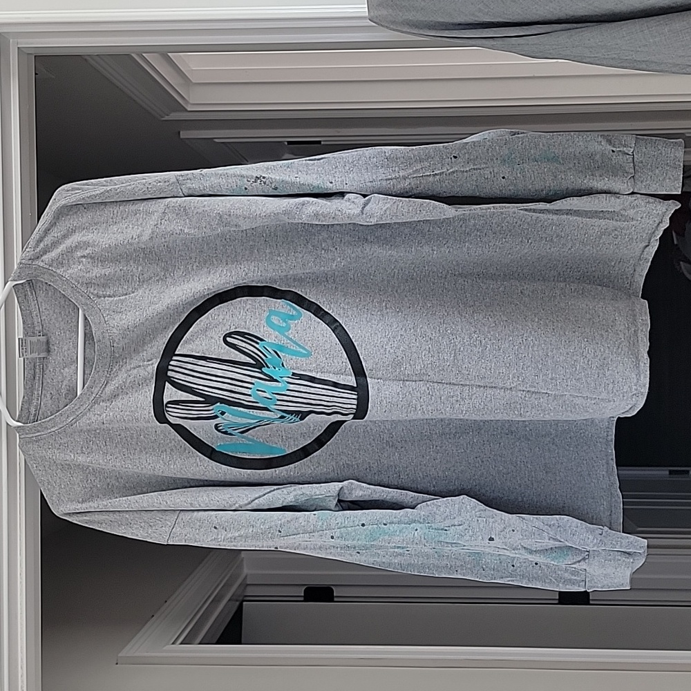 Long sleeve shirt